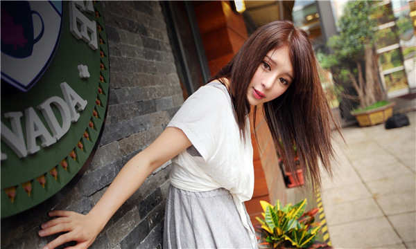 灵宝想找一个女性生孩子给报酬-｛找个女人生孩子多少钱｝